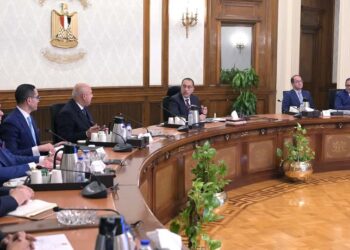 رئيس الوزراء يتابع الموقف التنفيذي للإفراج الجمركي عن البضائع وتطبيق منظومة التسجيل المسبق للشحنات