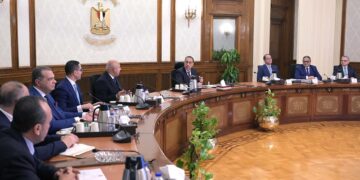 رئيس الوزراء يتابع الموقف التنفيذي للإفراج الجمركي عن البضائع وتطبيق منظومة التسجيل المسبق للشحنات