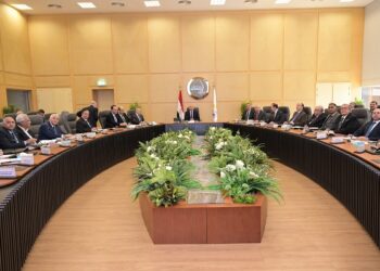 وزير النقل يتراس الجمعية العمومية العادية والغير العادية للشركة القابضة للنقل البحري والبري