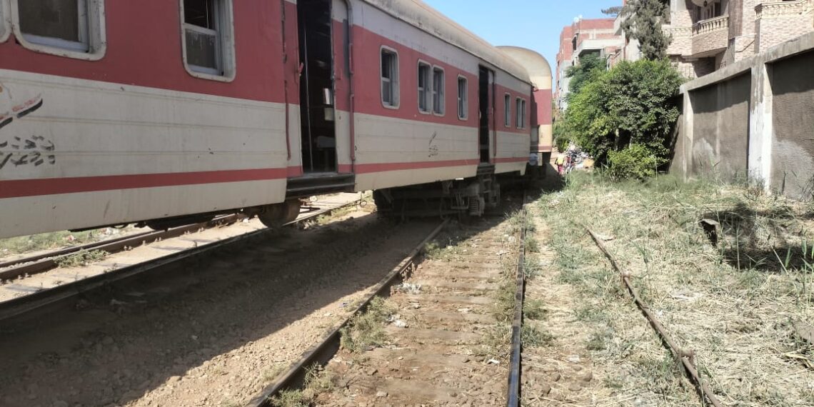 حكاية “قطار أشمون” للرشق بالحجارة وطفلة صغيرة تفقد عينها