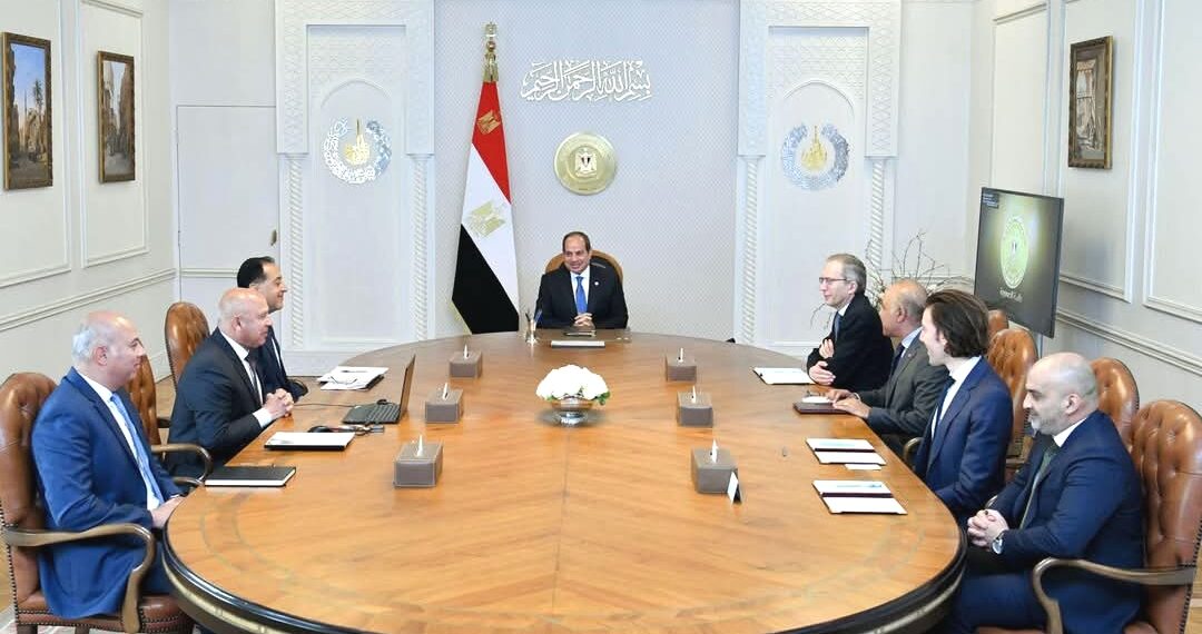 السيسي يبحث إنشاء مجمع “ألستوم” الصناعي بمدينة برج العرب
