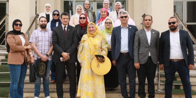 المجلس العربي لسيدات الأعمال ينظم زيارة لمركز الأزهر العالمي للفتوى الإلكترونية