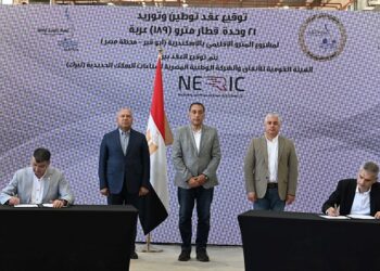رئيس الوزراء يشهد توقيع اتفاقية عقد توطين وتوريد 21 وحدة قطار مترو بواقع 189 عربة لصالح مشروع مترو الإسكندرية