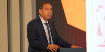 د. إسلام عزام: البدء في تطبيق معايير “بازل 3”