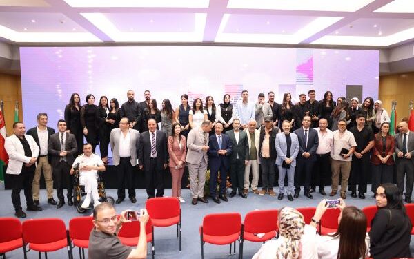 قامات فنية وإعلامية تزين حفل مشروعات تخرج طلاب قسم الإعلام بكلية الإدارة والتكنولوجيا