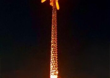 أورنج مصر تضيء أبراجها في كل مكان للحدث التاريخي