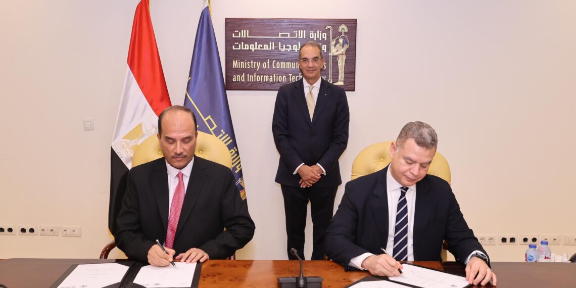 وزير الاتصالات يشهد توقيع اتفاقية تعاون بين “إيتيدا” وجامعة العريش