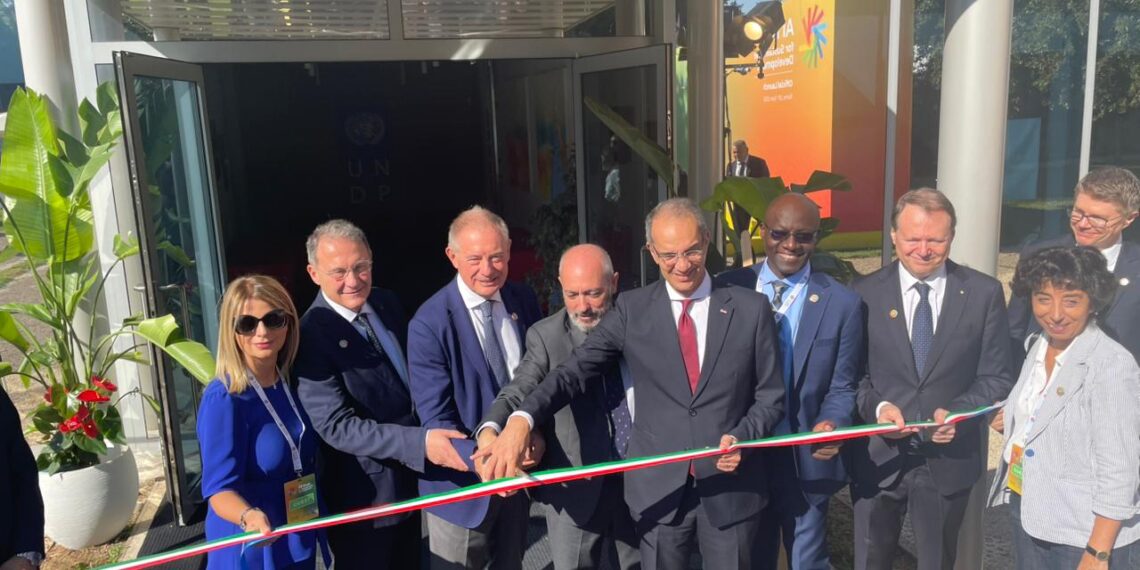 الدكتور عمرو طلعت يشارك فى فعالية إطلاق مركز الذكاء الاصطناعى للتنمية المستدامة