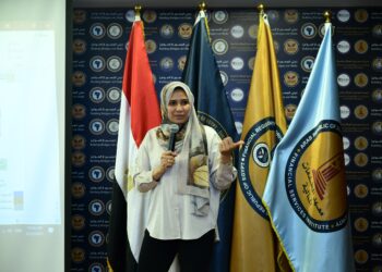 الرقابة المالية تستعرض تجربتها الرائدة في إطلاق أول سوق كربون طوعي مراقب ومنظم
