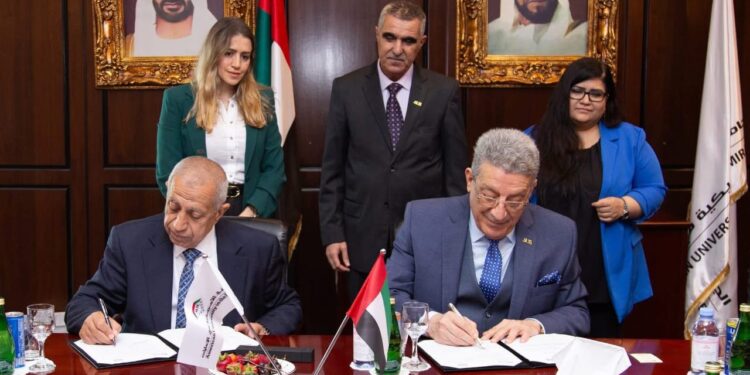 “الأكاديمية العربية” توقع اتفاقية تعاون مشترك مع الجامعة الأمريكية بالإمارات