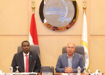 وزير للنقل يبحث مع نظيره السوداني آفاق التعاون في مجالات النقل المختلفة