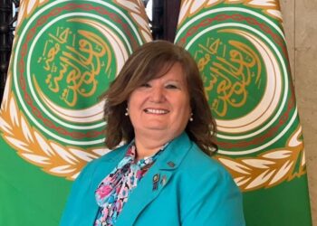 الدكتورة نيفين عبد الخالق تدعو المجتمع العربي للتحرك بمسؤولية في مواجهة التحديات المناخية والبيئية