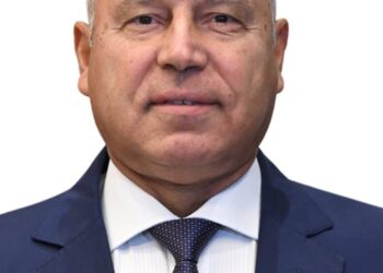 وزارة الصناعة استمرار فتح باب التقدم والحجز إلكترونيًا عبر منصة مصر الصناعية الرقمية حتى 15 يونيو 2025 لعدد 1800 قطعة أرض صناعية