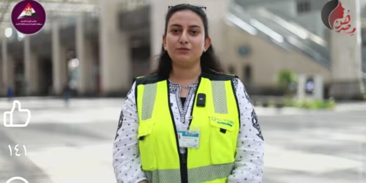 تعرف على قصة أول سائقة للقطار الكهربائي الخفيف (LRT) في مصر