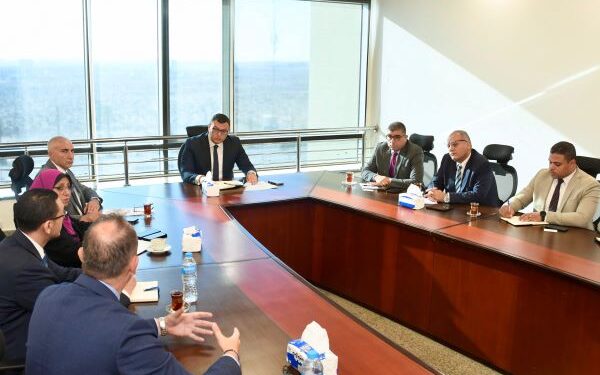 وزير الإسكان يبحث مع المدير الإقليمي لمجموعة معارض ومؤتمرات “سيتي سكيب” التنسيق والتعاون المشترك بشأن “سيتي سكيب مصر”
