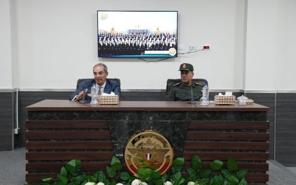 وزير الاتصالات يلتقى بالمتقدمين للإلتحاق بمبادرة ” الرواد الرقميون” فى بداية إختبارات القبول بمقر الأكاديمية العسكرية المصرية