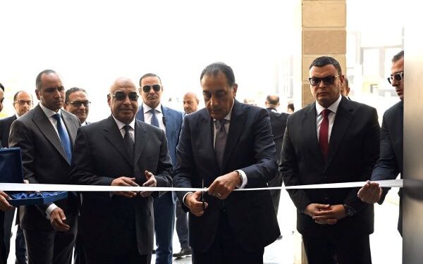 رئيس الوزراء يفتتح مقر مكتب خدمات الأجانب ( زواج – تملك) بالعاصمة الإدارية الجديدة