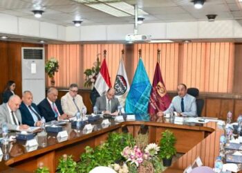 ■ وزير قطاع الأعمال العام يتابع الموقف التنفيذي لمشروعات التطوير العقاري والمقاولات وإدارة الأصول