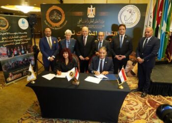 بروتوكول تعاون بين اتحاد المستثمرات العرب والهيئة القومية للإستشعار من البعد.. للاستثمار المستدام