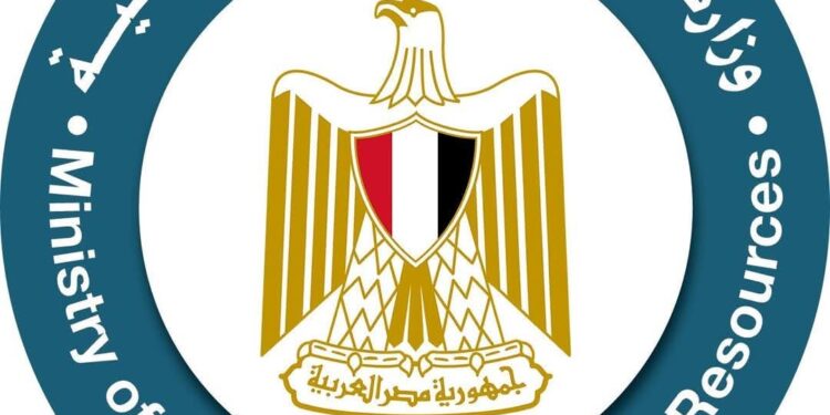 وزارة البترول: إعلانات التوظيف على مواقع التواصل وهمية وتستهدف الاحتيال باسم الهيئة المصرية العامة للبترول