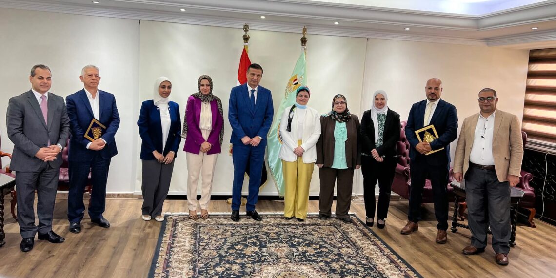 وزير الزراعة ومنصة “حوار” يكرمان أصحاب المبادرات الأعلى تقييمًا في القطاع الزراعي