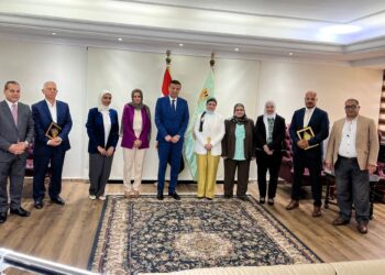 وزير الزراعة ومنصة “حوار” يكرمان أصحاب المبادرات الأعلى تقييمًا في القطاع الزراعي