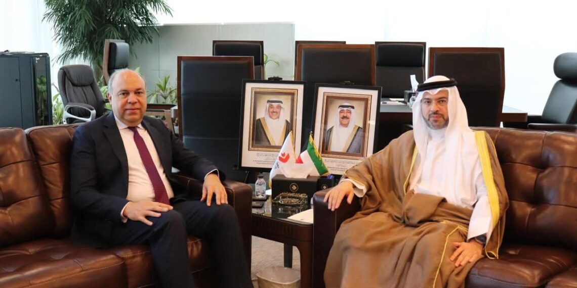 وزير الطيران المدني يبحث مع رئيس الإدارة العامة للطيران المدني الكويتي توسيع الشراكة في مجال صناعة النقل الجوي