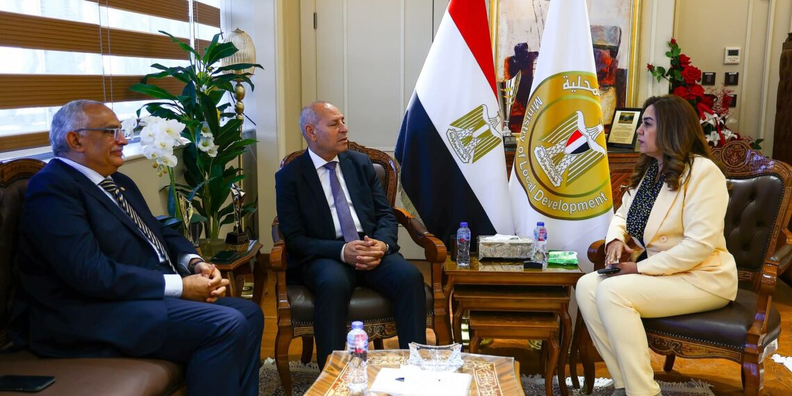 تطوير عدد من الشوارع التجارية بحي مصر الجديدة