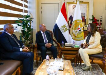 تطوير عدد من الشوارع التجارية بحي مصر الجديدة