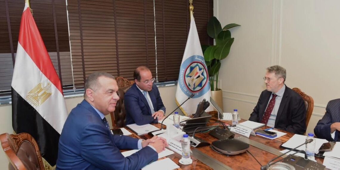 تعزيز الشراكة مع المؤسسة الدولية الإسلامية لتمويل التجارة فى مجالات الصحة والتعليم والطاقة والصناعة والزراعة والبنية التحتية