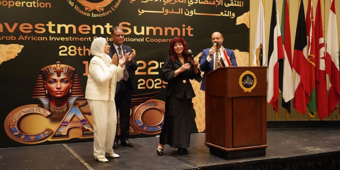 زين العابدين:  إعتماد اتحاد المستثمرات العرب ” تمثيل الهيئة العربية للتصنيع للترويج للفرص الاستثمارية والصناعية داخل  مصر  وخارجها”