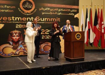 زين العابدين:  إعتماد اتحاد المستثمرات العرب ” تمثيل الهيئة العربية للتصنيع للترويج للفرص الاستثمارية والصناعية داخل  مصر  وخارجها”