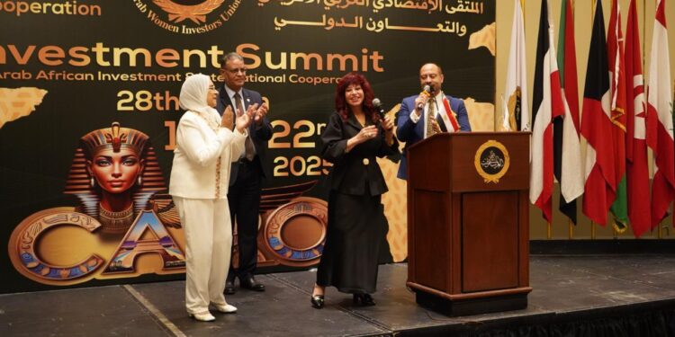 زين العابدين: إعتماد اتحاد المستثمرات العرب ” تمثيل الهيئة العربية للتصنيع للترويج للفرص الاستثمارية والصناعية داخل مصر وخارجها”