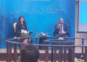 رئيس البورصة يناقش التحديات التي تواجه الشركات المقيدة بالسوق و سبل توفيق أوضاعها