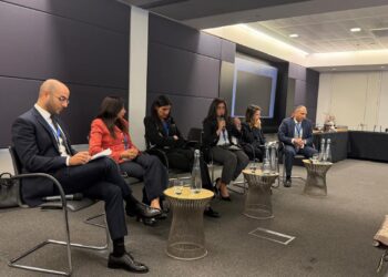 نائب رئيس البورصة المصرية تؤكد على أهمية تعزيز التعاون مع المؤسسات المالية الدولية