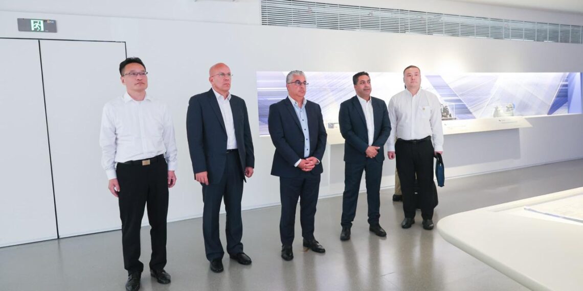 رئيس اقتصادية قناة السويس يناقش شراكات جديدة في مجالات الصناعة والتجارة الإلكترونية في نانجينغ الصينية