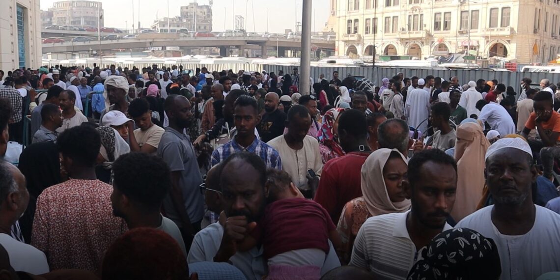 انطلاق القطار الثاني لتيسير العودة الطوعية للأشقاء السودانيين إلى وطنهم