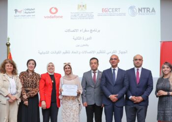 “ڤودافون مصر” تتعاون مع وزارة الشباب والرياضة والجهاز القومي لتنظيم الاتصالات في مبادرة “سفراء الاتصالات”
