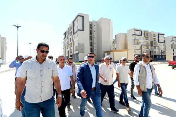 وزير الإسكان يتفقد مشروع “سكن لكل المصريين” و”كوبري C3″ بالعلمين الجديدة