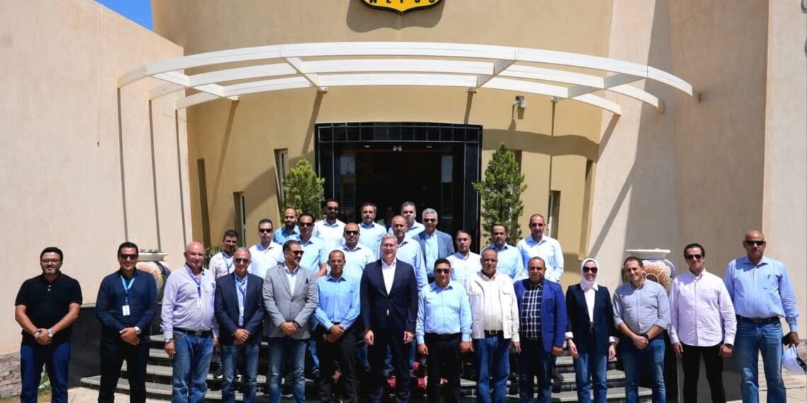 أعمال التطوير بميناء الحمراء لتحويله مركز محوري ومنطقة لوجستية لتخزين وتداول البترول الخام والمنتجات البترولية على ساحل البحر المتوسط