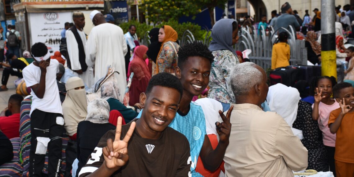 تسيير القطار الخامس لتسهيل العودة الطوعية للأشقاء السودانيين