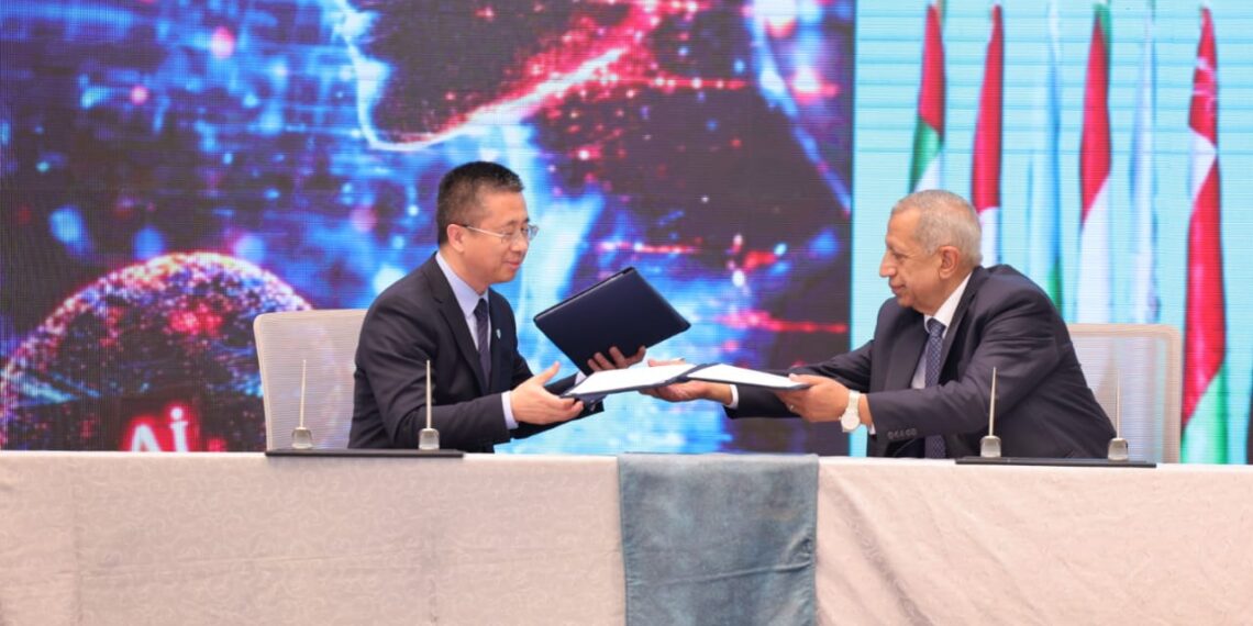 هواوي مصر توقع بروتوكول تعاون مع الأكاديمية العربية
