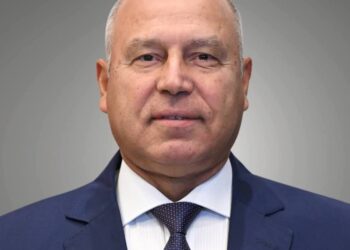 تحديد الفترة من 1 إلى 7 سبتمبر القادم لتقدم الطلاب للحصول على الاشتراكات في الأتوبيس الترددي