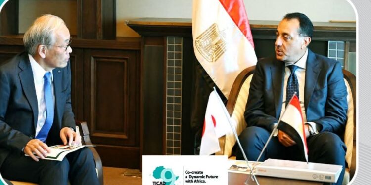 مصر تدعو “تويوتا تسوشو” للاستثمار في “اقتصادية قناة السويس”