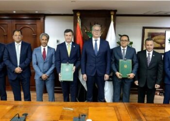 توقيع 4 اتفاقيات للقابضة للغازات الطبيعية مع شركات عالمية