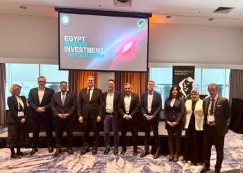 مباحثات لتطوير منجم إيقات ووضعه على خريطة الذهب العالمية