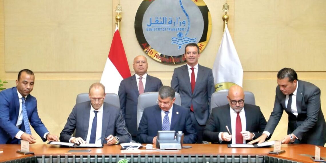 توقيع 3 عقود بين الهيئة القومية للانفاق وشركة كاف الاسبانية