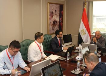 وزير الكهرباء يبحث مع مجموعة سانجرو الصينية التعاون فى مجالات تصنيع مهمات الطاقة المتجددة وبطاريات تخزين الطاقة