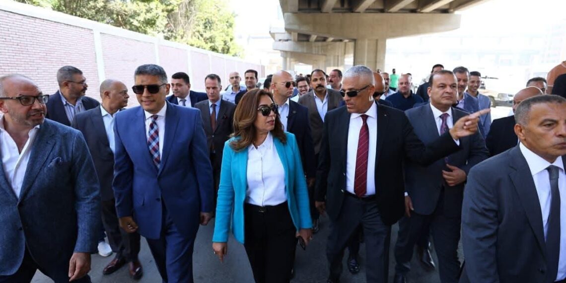 وزيرة التنمية المحلية ومحافظ الجيزة يتفقدان أعمال تطوير المنطقة المحيطة بمستشفى بولاق الدكرور العام