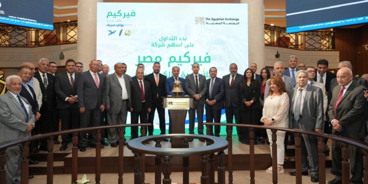 رئيس البورصة يشارك قيادات شركة فيركيم فعالية “قرع الجرس”